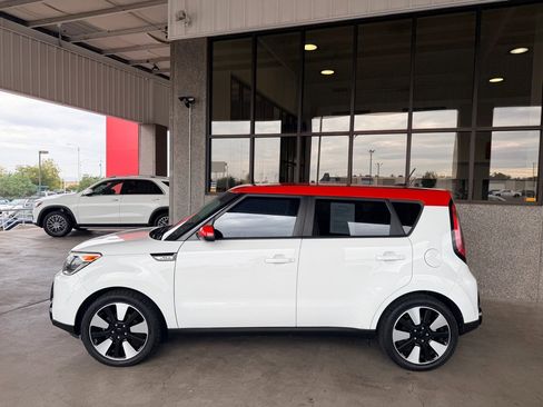 Used 2016 Kia Soul + w/ Designer's Package image 26