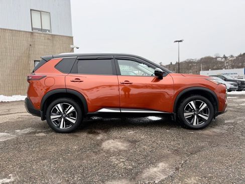 Used 2021 Nissan Rogue Platinum image 7