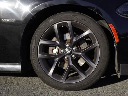 Used 2019 Dodge Charger R/T w/ Plus Group image 10