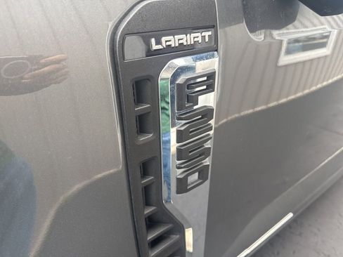 Used 2025 Ford F250 Lariat w/ Lariat Ultimate Package AWD/4WD image 9