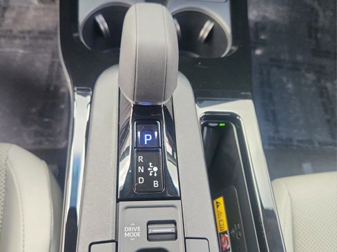 Certified 2024 Toyota Prius XLE image 17