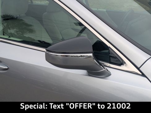 Used 2025 Lexus ES 350 w/ Premium Package image 13