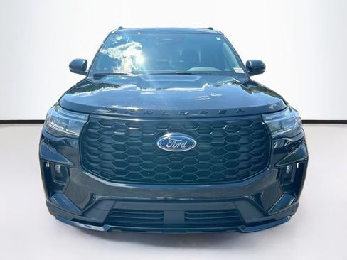 Certified 2025 Ford Explorer ST-Line AWD/4WD image 2
