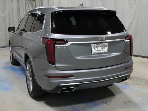 Used 2021 Cadillac XT6 Premium Luxury AWD/4WD image 15