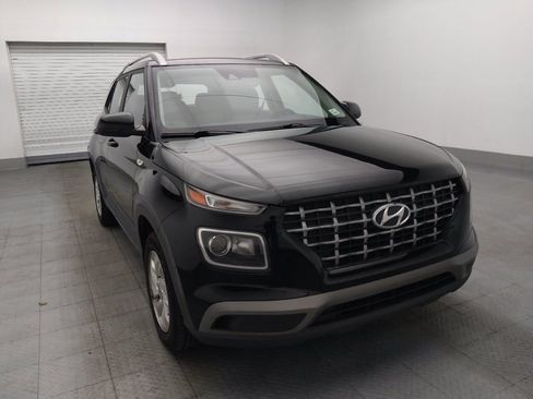 Used 2020 Hyundai Venue SEL FWD image 14