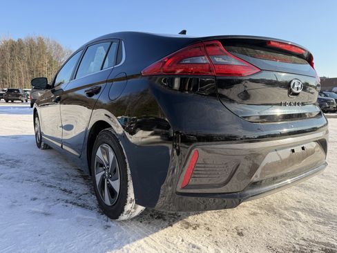 Used 2018 Hyundai Ioniq SEL image 10
