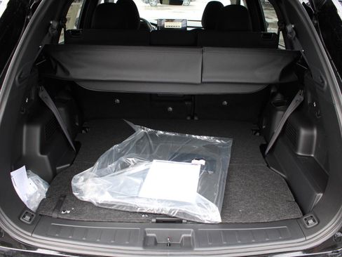 New 2026 Mitsubishi Outlander ES image 8