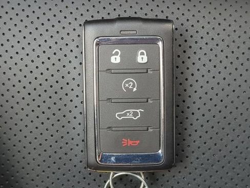 Used 2024 Jeep Wagoneer Launch Edition AWD/4WD image 36