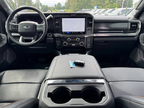 Used 2025 Ford F250 Lariat w/ Chrome Package AWD/4WD image 27