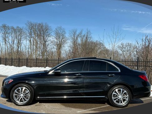 Used 2015 Mercedes-Benz C 300 4MATIC Sedan w/ Premium 1 Package image 4