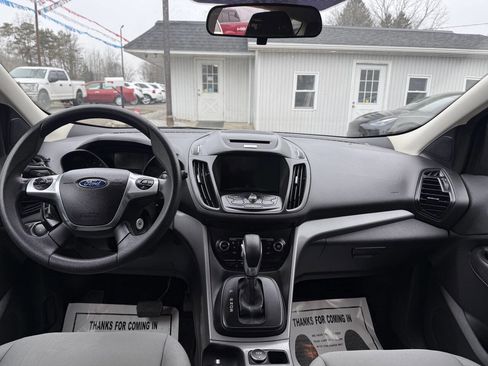 Used 2016 Ford Escape SE w/ Equipment Group 201A image 10