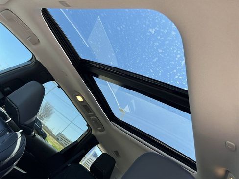 New 2026 INFINITI QX60 Luxe image 19