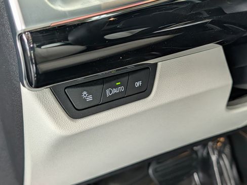 New 2027 BMW X1 xDrive28i AWD/4WD image 17