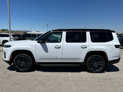 New 2026 Jeep Grand Wagoneer 4WD image 3