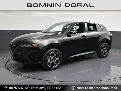 Used 2025 Alfa Romeo Tonale AWD/4WD image 1