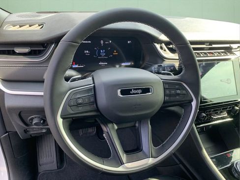 New 2026 Jeep Grand Cherokee Laredo image 21