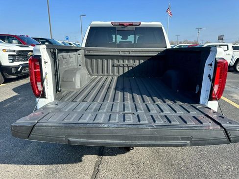 Certified 2023 GMC Sierra 1500 AT4 w/ Technology Package image 5