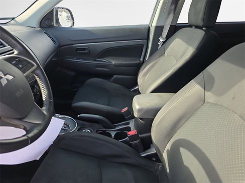 Used 2014 Mitsubishi Outlander Sport ES image 12