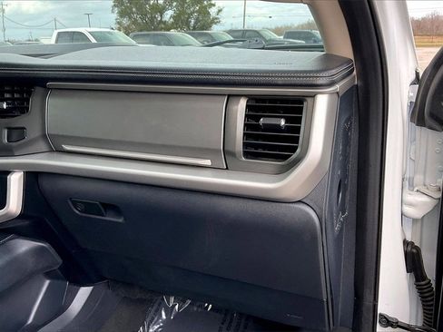 Certified 2024 Ford Expedition XLT image 22