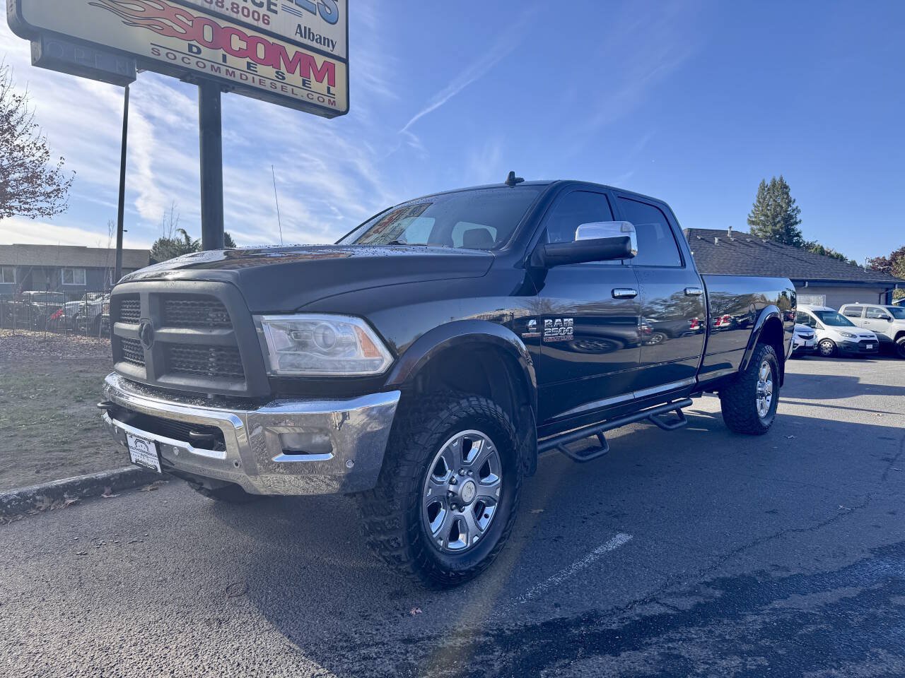 Used 2018 RAM 2500 Laramie w/ Cold Weather Group AWD/4WD image 1