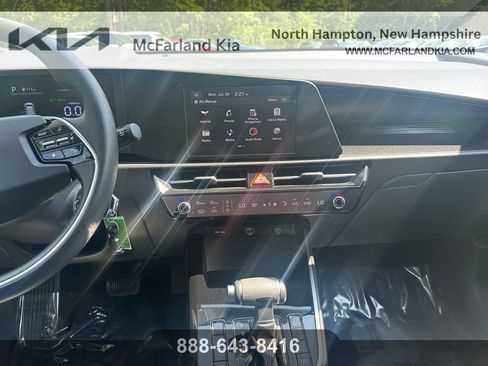 Used 2023 Kia Niro LX FWD image 19