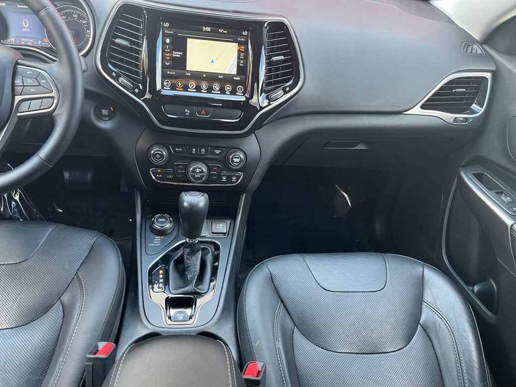 Used 2019 Jeep Cherokee Limited AWD/4WD image 11