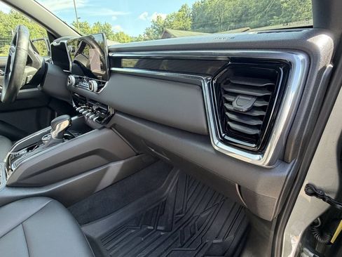 Used 2025 GMC Canyon Elevation w/ Convenience Package AWD/4WD image 23