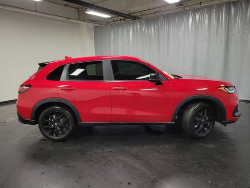 Used 2023 Honda HR-V Sport image 9