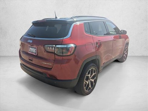 Used 2025 Jeep Compass Limited AWD/4WD image 5
