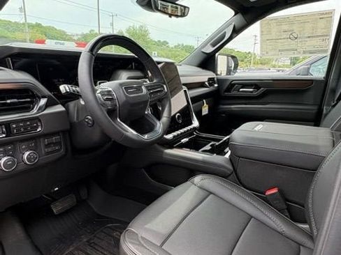 New 2026 GMC Yukon XL Denali w/ Denali Reserve Package AWD/4WD image 15