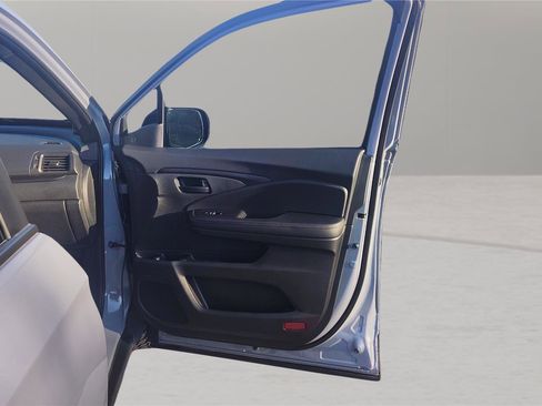 Used 2024 Honda Passport TrailSport image 17