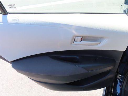 Used 2026 Toyota Corolla LE FWD image 30