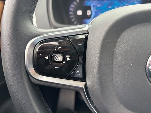 Certified 2024 Volvo XC90 B6 Plus w/ Protection Package Premier AWD/4WD image 23