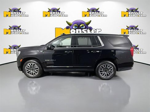 Used 2023 GMC Yukon Denali Ultimate image 8