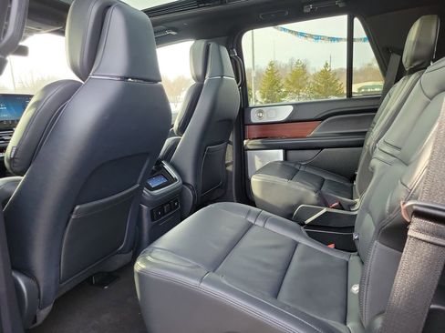 Used 2023 Lincoln Navigator Reserve image 21