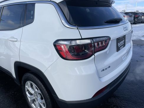 Used 2024 Jeep Compass Latitude image 27