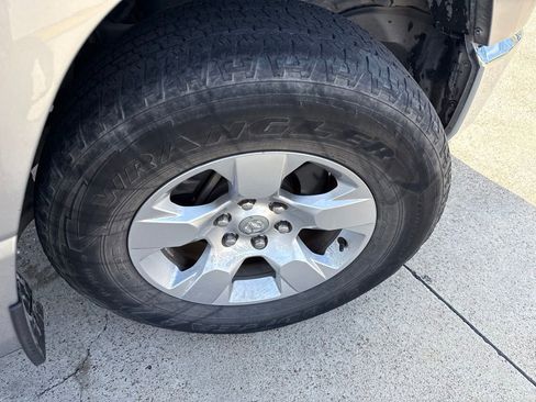 Used 2019 RAM 1500 Big Horn RWD image 15
