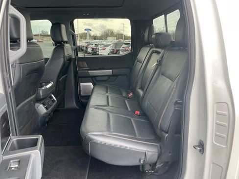 Used 2022 Ford F150 Lariat w/ Equipment Group 502A High image 8