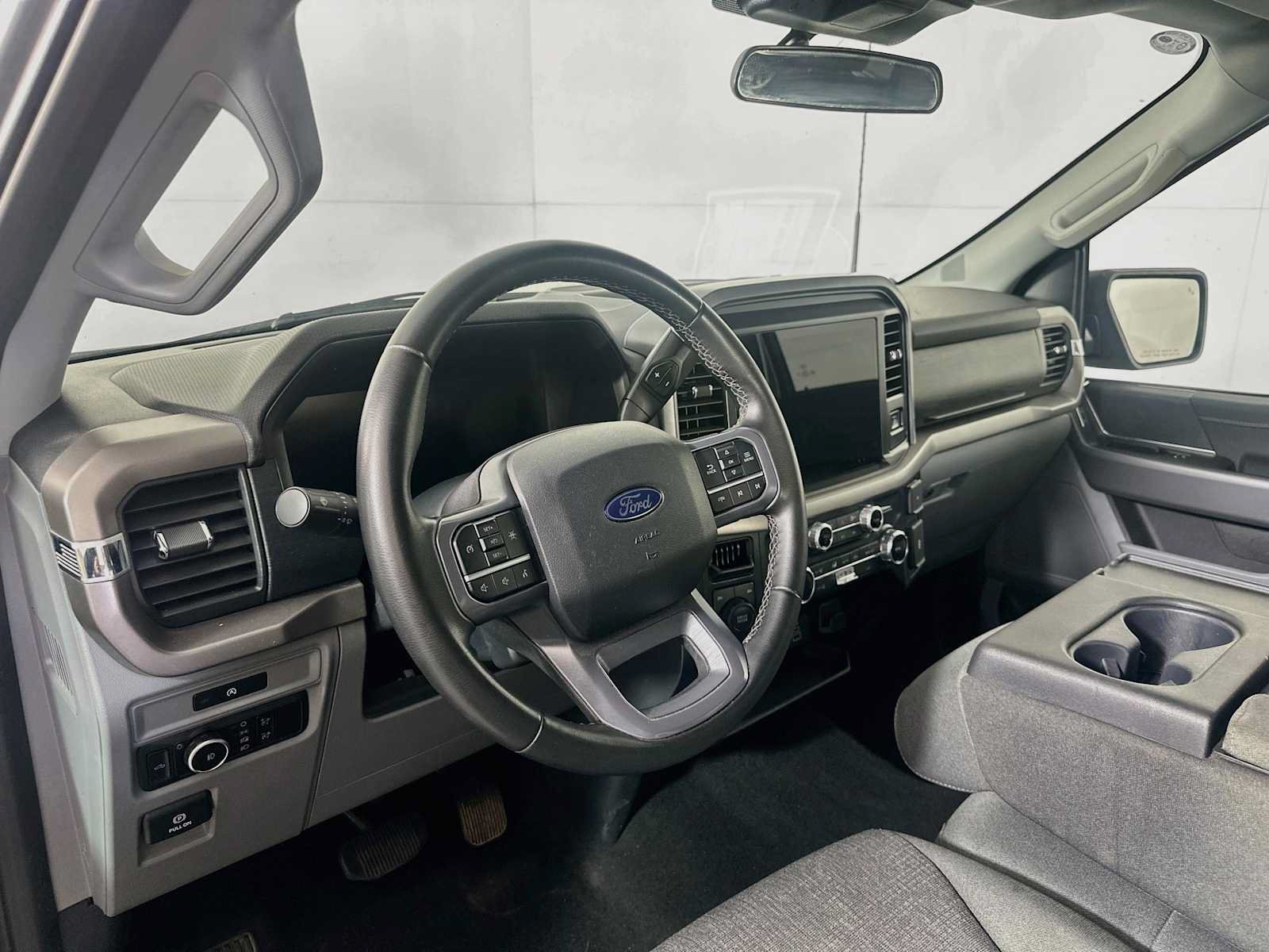 Used 2025 Ford F150 XLT w/ Equipment Group 301A Standard AWD/4WD image 7