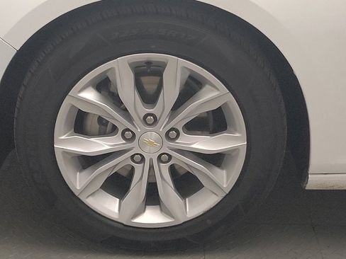 Used 2025 Chevrolet Malibu LT FWD image 31