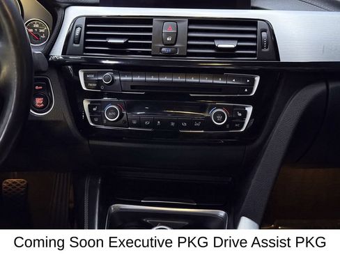 Used 2018 BMW M3 RWD image 24
