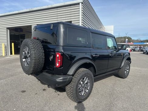 New 2025 Ford Bronco Badlands AWD/4WD image 3