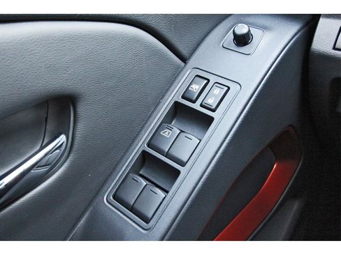 New 2025 Nissan Frontier PRO-4X w/ Interior Protection Package image 15