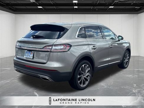Certified 2023 Lincoln Nautilus Reserve AWD/4WD image 5