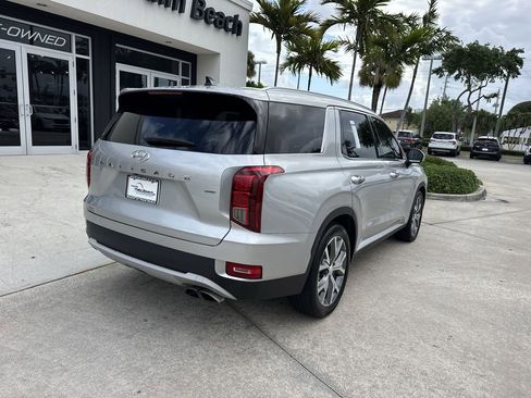 Used 2022 Hyundai Palisade SEL w/ 8P Bench Seat Package AWD/4WD image 3