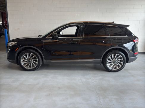Used 2023 Lincoln Corsair Reserve w/ Equipment Group 201A AWD/4WD image 2