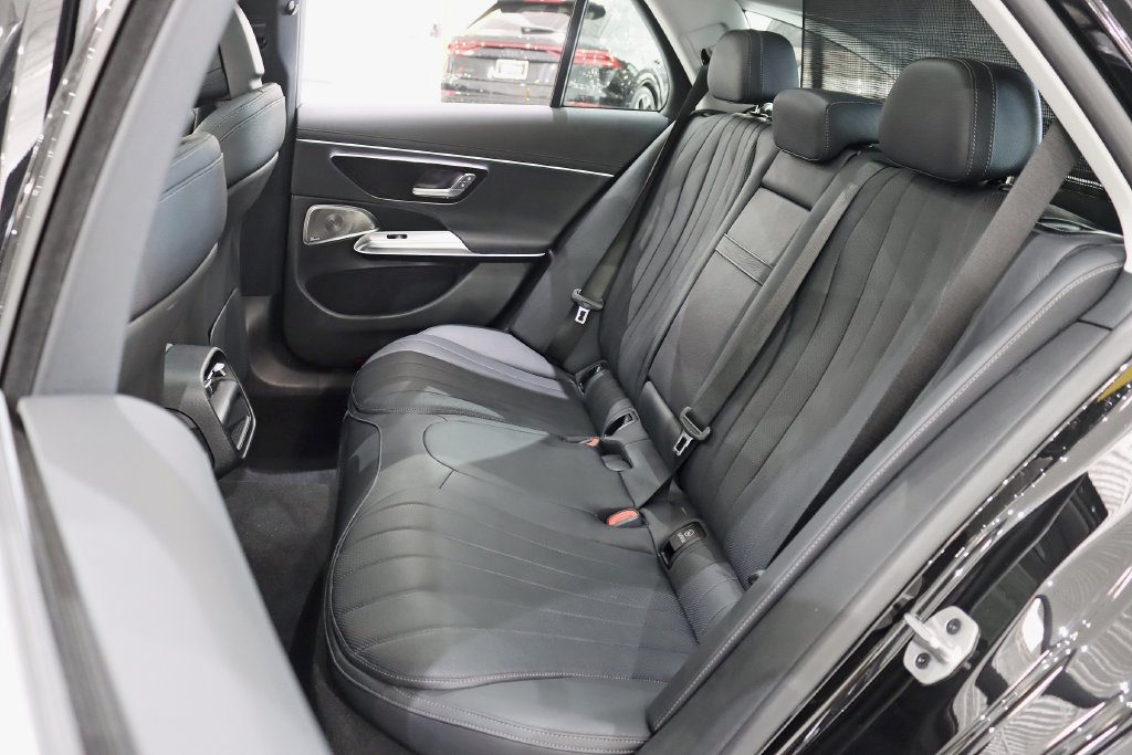 Used 2025 Mercedes-Benz E 450 4MATIC All-Terrain Wagon w/ Leather Package image 27