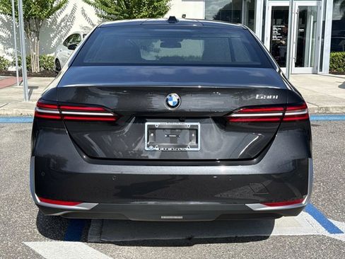 Used 2025 BMW 530i RWD image 4