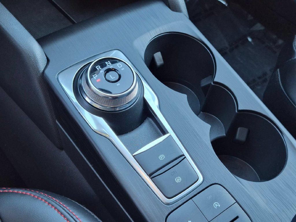 Used 2025 Ford Escape ST-Line AWD/4WD image 17