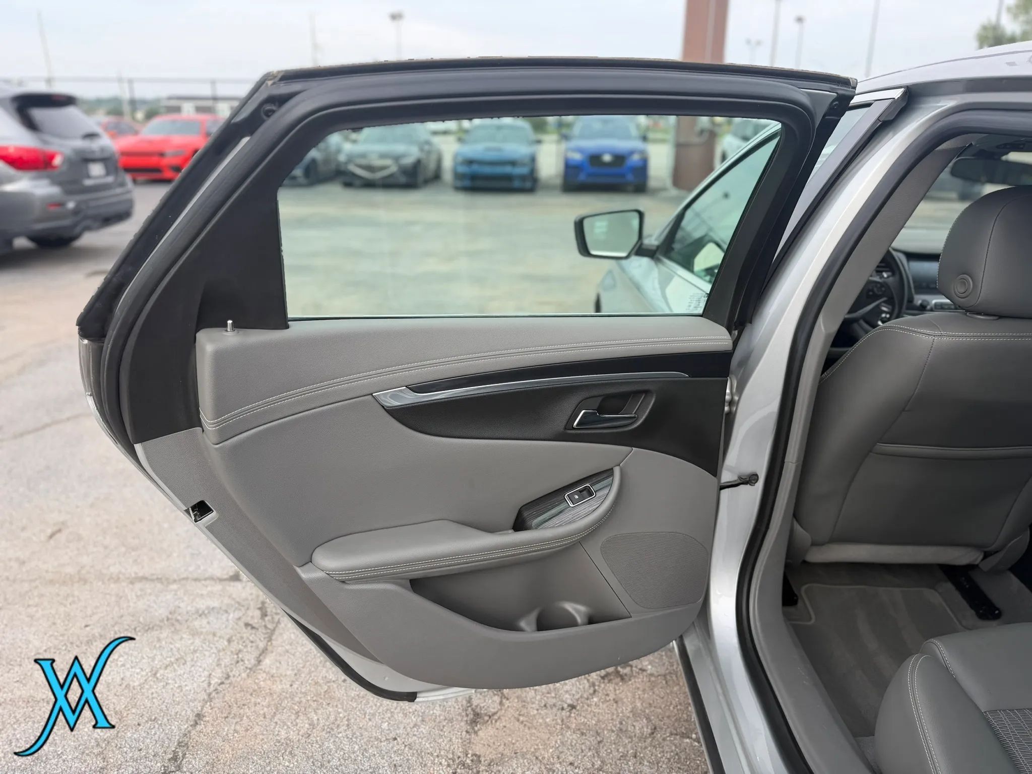 Used 2018 Chevrolet Impala LS FWD image 15